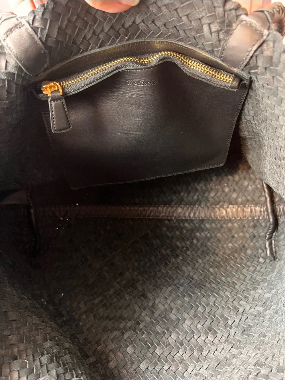 Madewell Cow Leather Handwoven Tote with seamless construction, black 🖤 - Picture 6 of 17